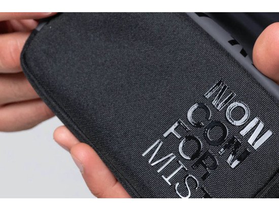 Funda para móvil UNISEX Gobik Essential 2.0 True Black