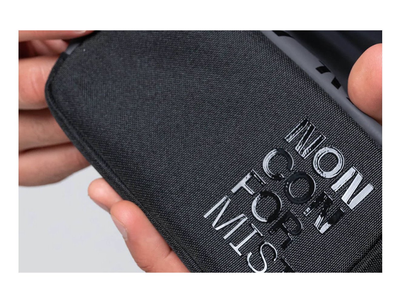 Funda para móvil UNISEX Gobik Essential 2.0 True Black